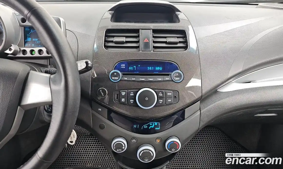 Chevrolet Spark 2012 1.0 Автомат в Москве № 79915, фото 5