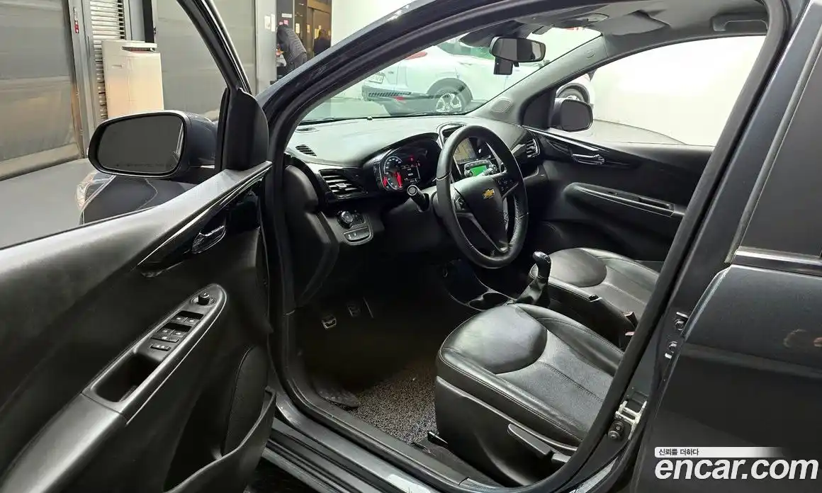 Chevrolet Spark 2017 1.0 Механическая в Москве № 84215, фото 20