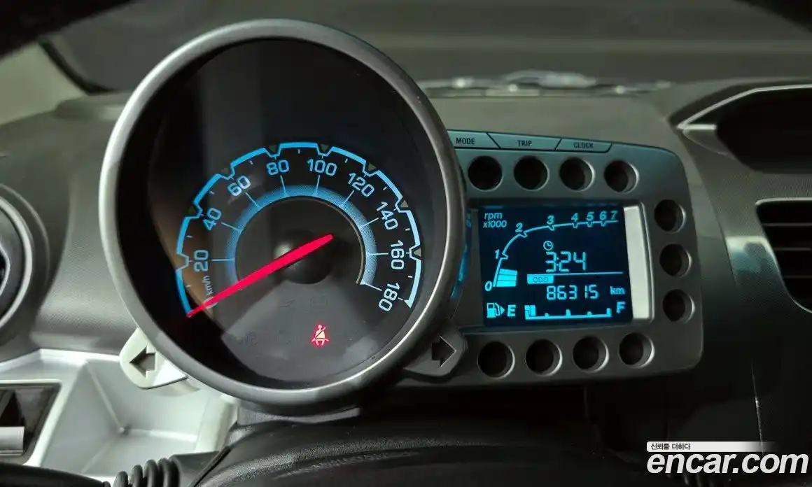 Chevrolet Spark 2012 1.0 Автомат в Москве № 99223, фото 18