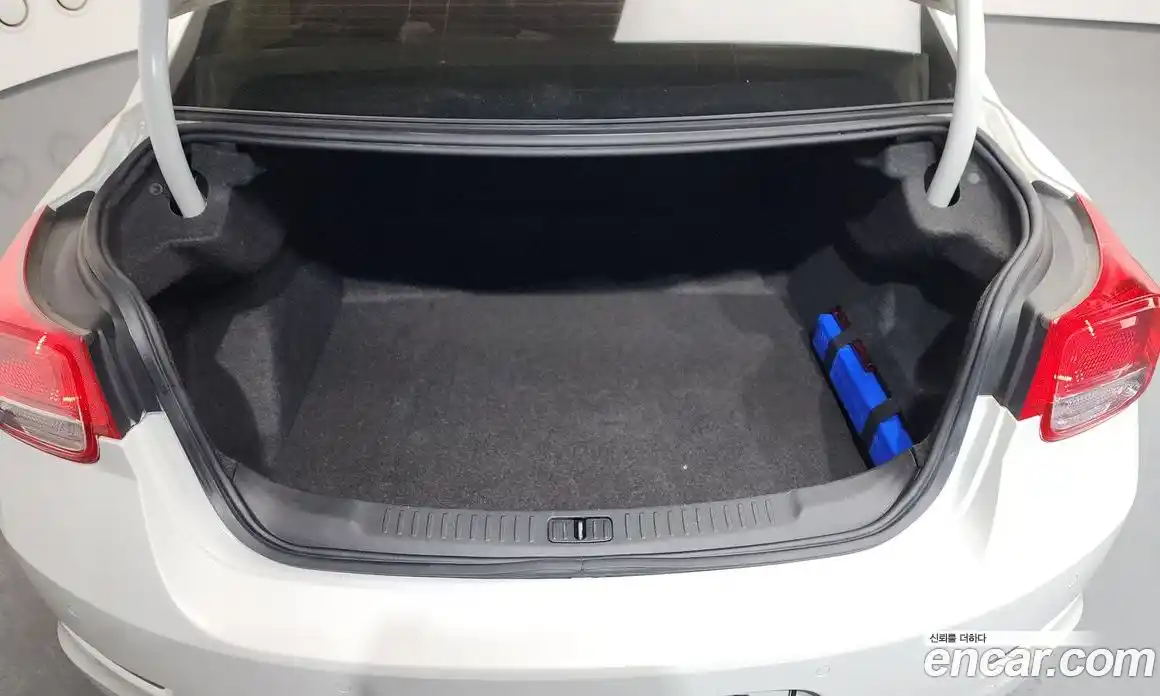 Chevrolet Malibu 2015 2.0 Автомат в Москве № 104031, фото 13