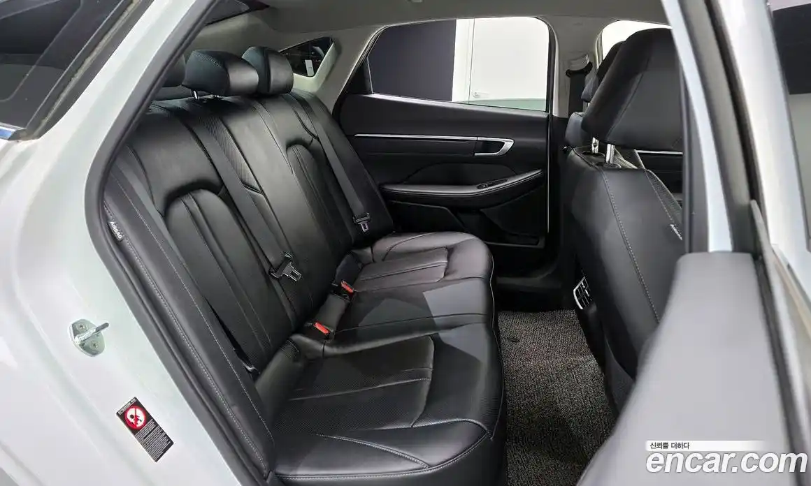 Hyundai Sonata 2022 2.0 Автомат в Москве № 107720, фото 13