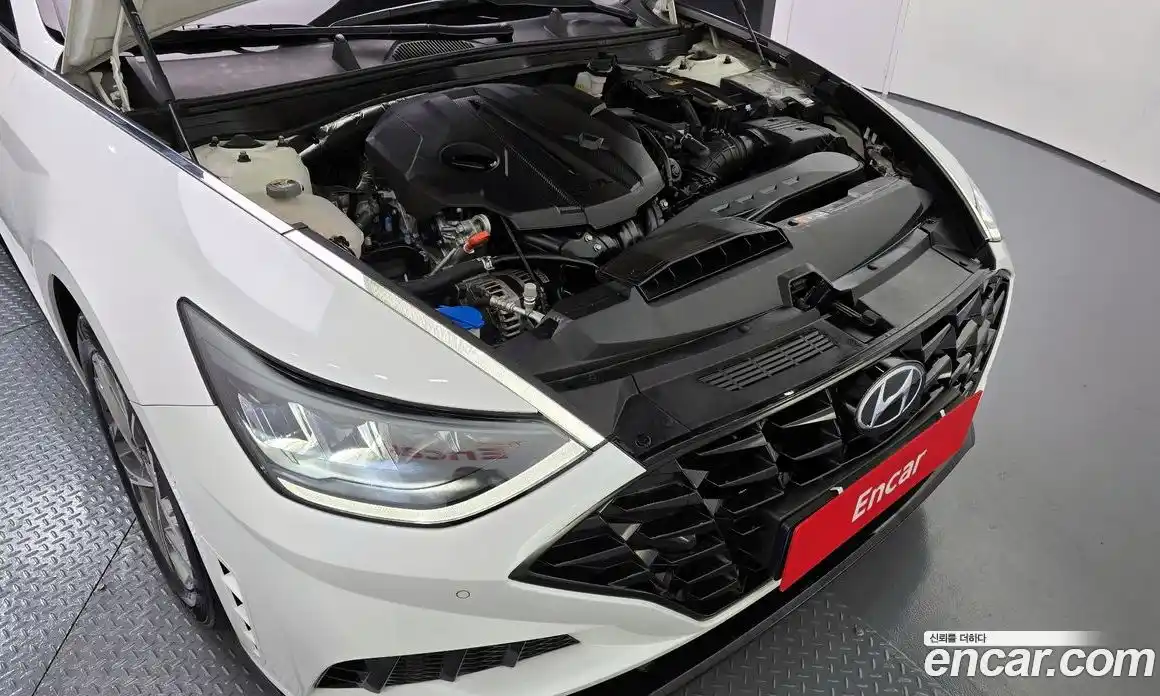 Hyundai Sonata 2022 2.0 Автомат в Москве № 107720, фото 17