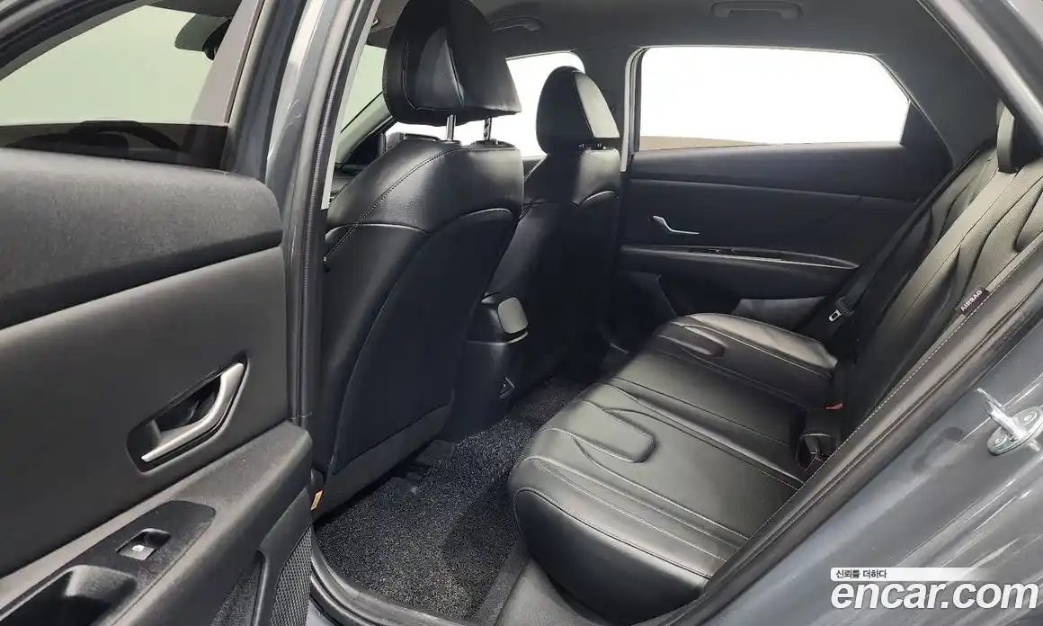 Hyundai Avante 2024 1.6 Автомат в Москве № 111315, фото 10