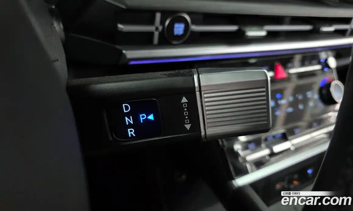 Hyundai Santa Fe 2024 1.6 Автомат в Москве № 111402, фото 13