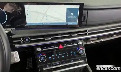 Hyundai Santa Fe 2024 1.6 Автомат в Москве № 111402, миниатюра 7