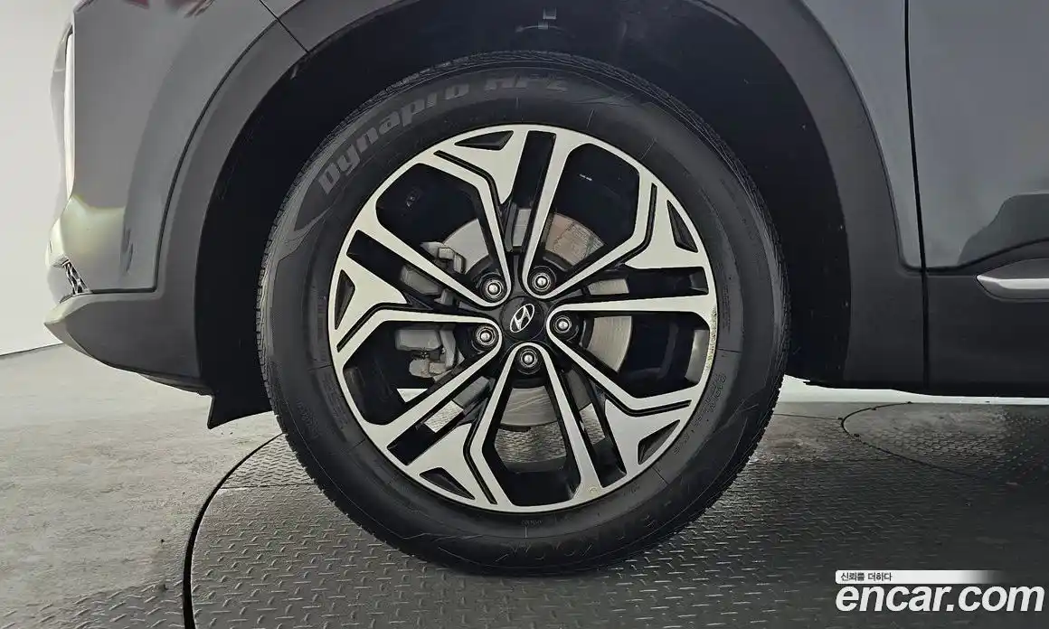 Hyundai Santa Fe 2020 2.0 Автомат в Москве № 116410, фото 14