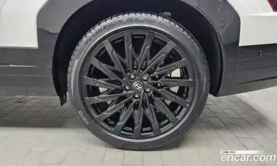 Hyundai Santa Fe 2024 2.5 Автомат в Москве № 116848, миниатюра 2