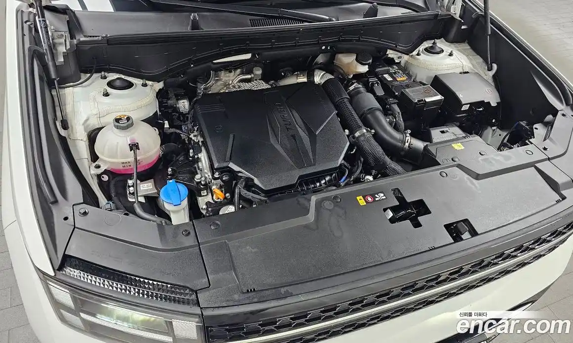 Hyundai Santa Fe 2024 2.5 Автомат в Москве № 116848, фото 3