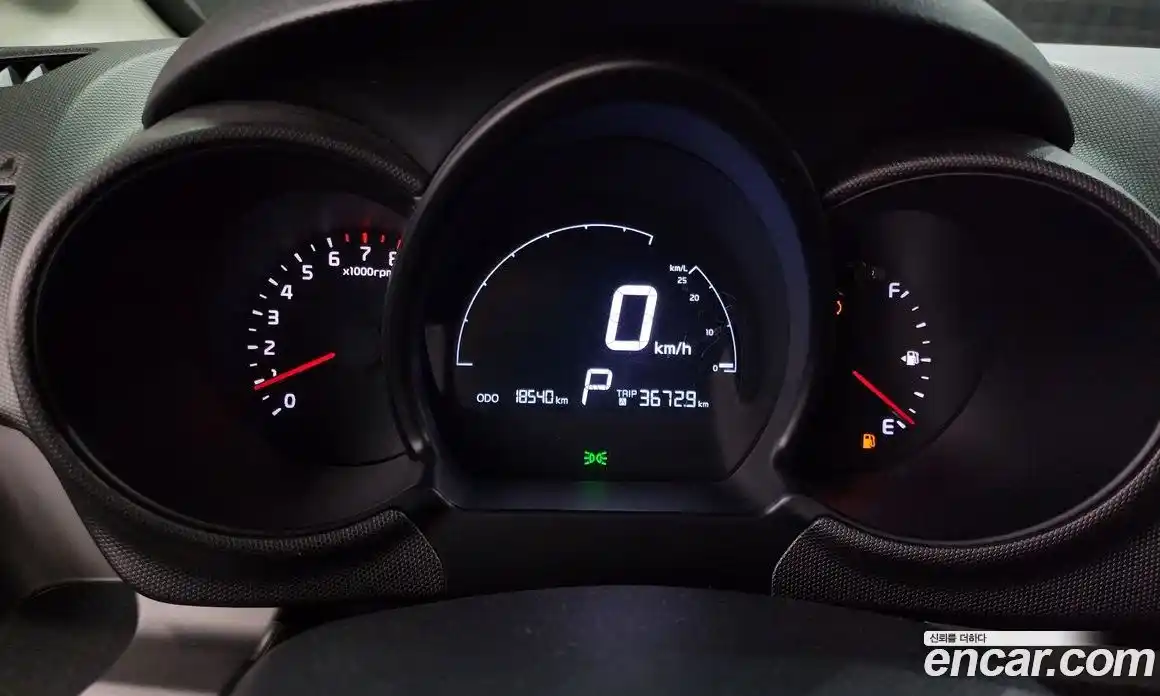 Kia Ray 2018 1.0 Автомат в Москве № 120022, фото 12