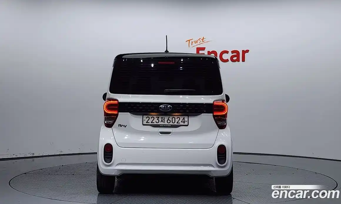 Kia Ray 2018 1.0 Автомат в Москве № 120022, фото 15