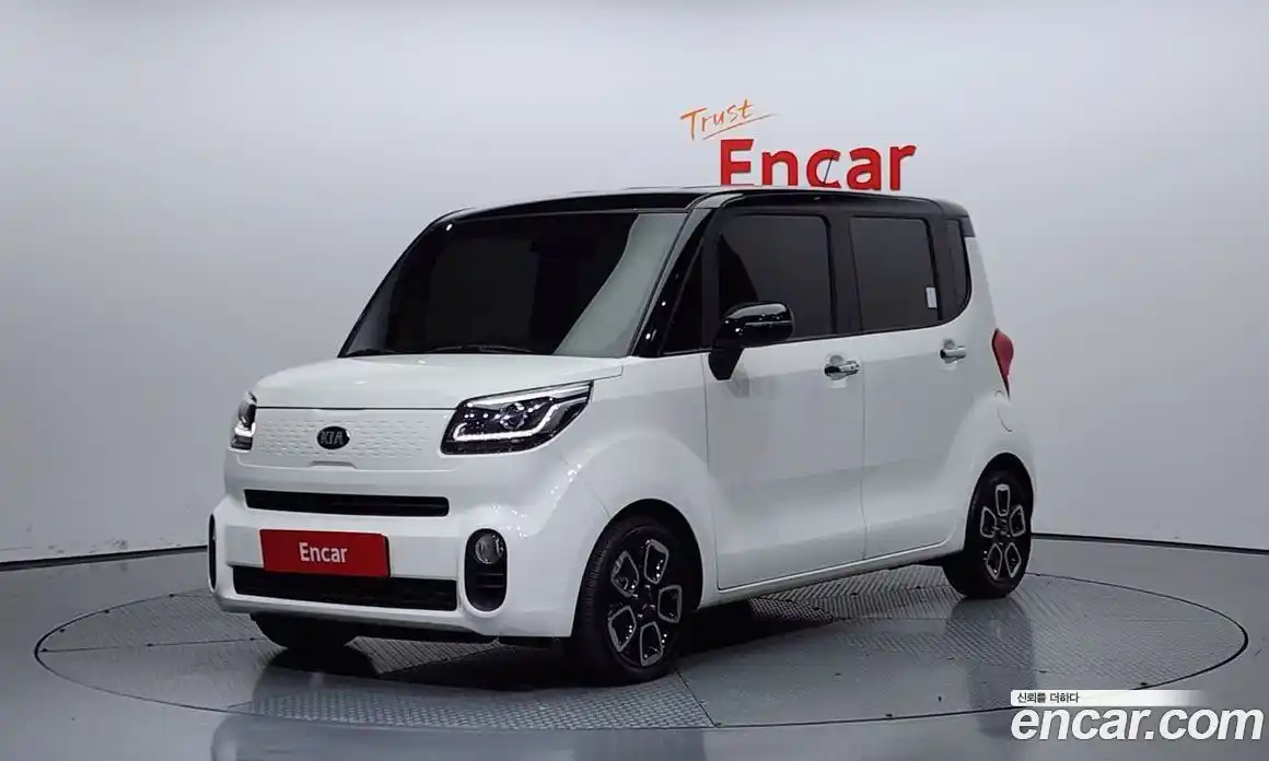 Kia Ray 2018 1.0 Автомат в Москве № 120022, фото 16