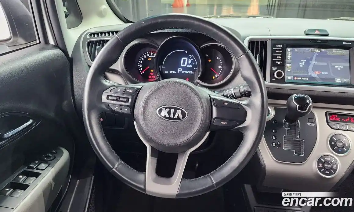 Kia Ray 2018 1.0 Автомат в Москве № 120022, фото 9