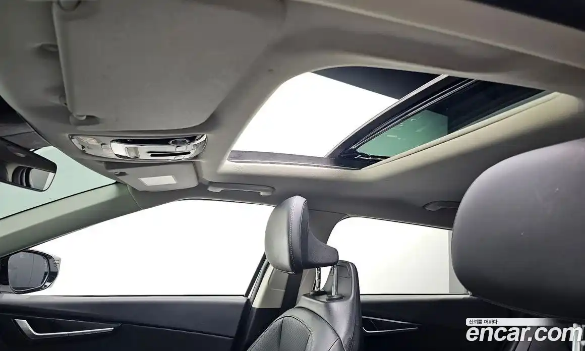 Kia EV6 2022 0.1 Автомат в Москве № 121648, фото 17