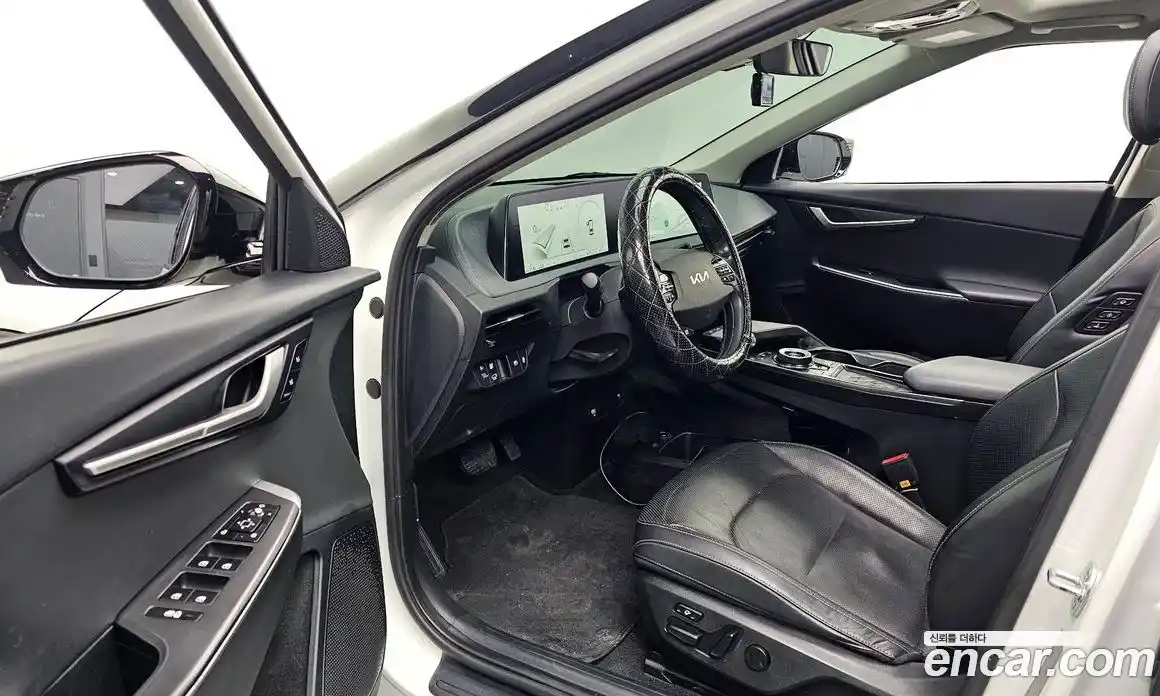 Kia EV6 2022 0.1 Автомат в Москве № 121648, фото 3