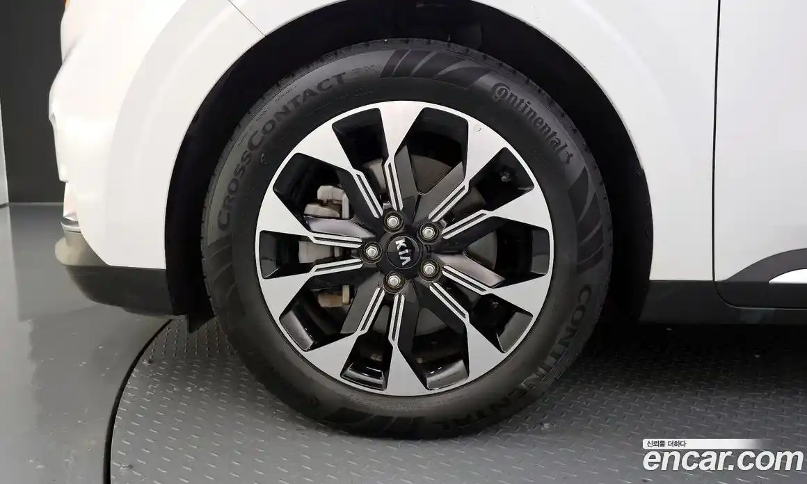 Kia Canival 2021 3.5 Автомат в Москве № 121997, фото 19