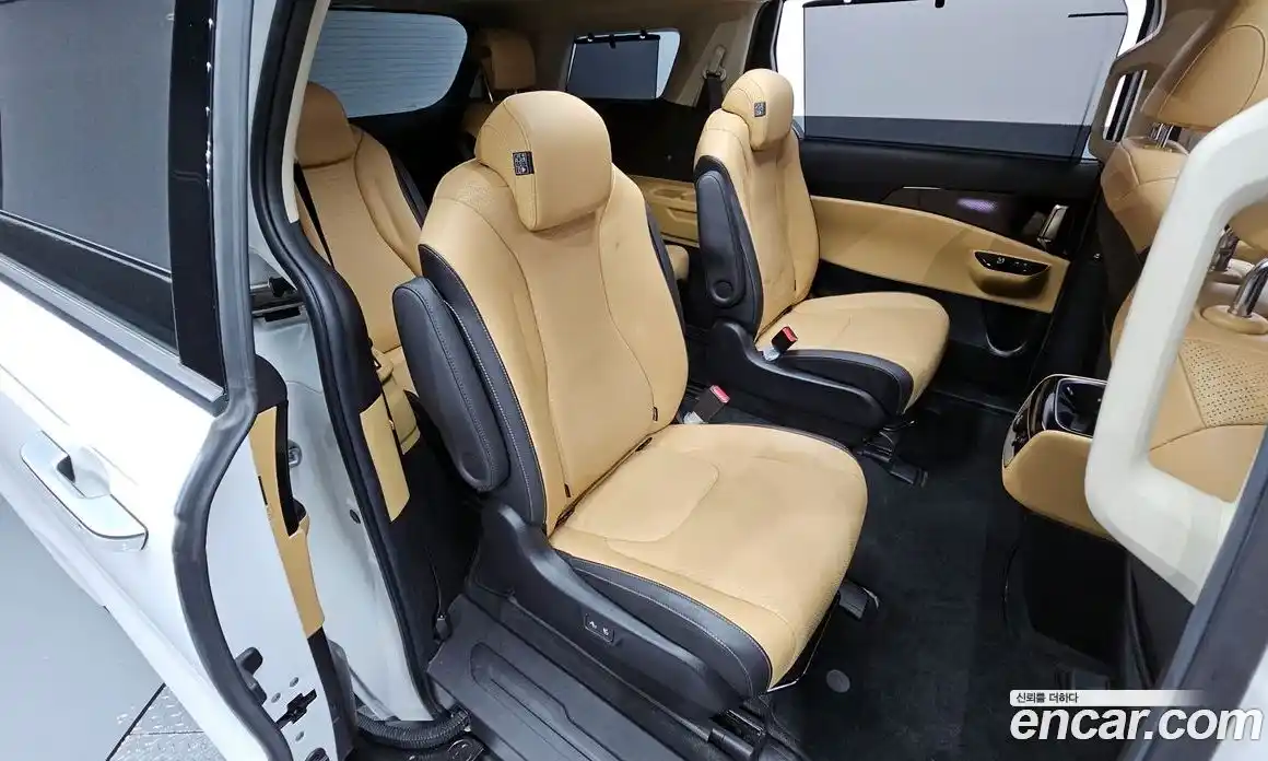 Kia Canival 2021 3.5 Автомат в Москве № 121997, фото 6