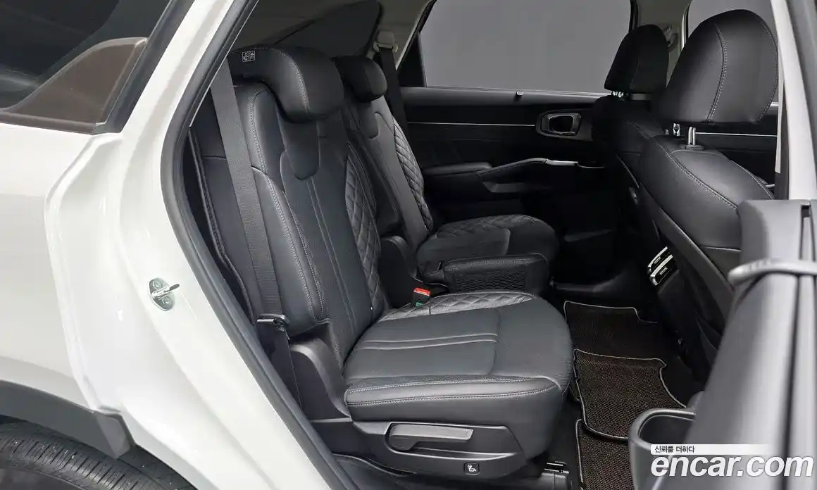 Kia Sorento 2023 2.2 Автомат в Москве № 122810, фото 5