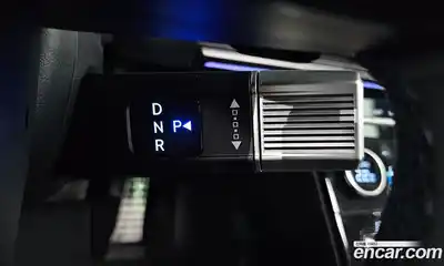 Hyundai Santa Fe 2024 2.5 Автомат в Москве № 129890, миниатюра 3