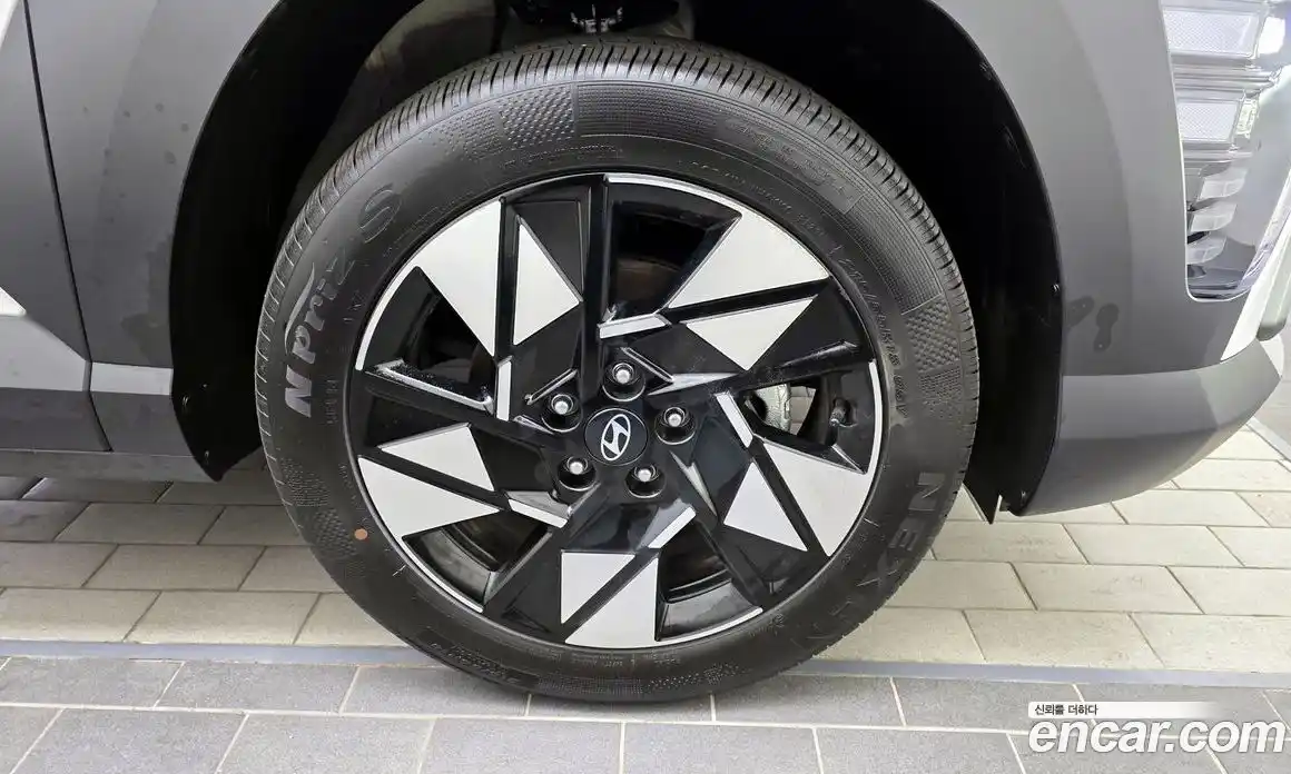 Hyundai Kona 2023 1.6 Автомат в Москве № 130719, фото 19