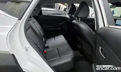 Hyundai Kona 2023 1.6 Автомат в Москве № 130719, миниатюра 3