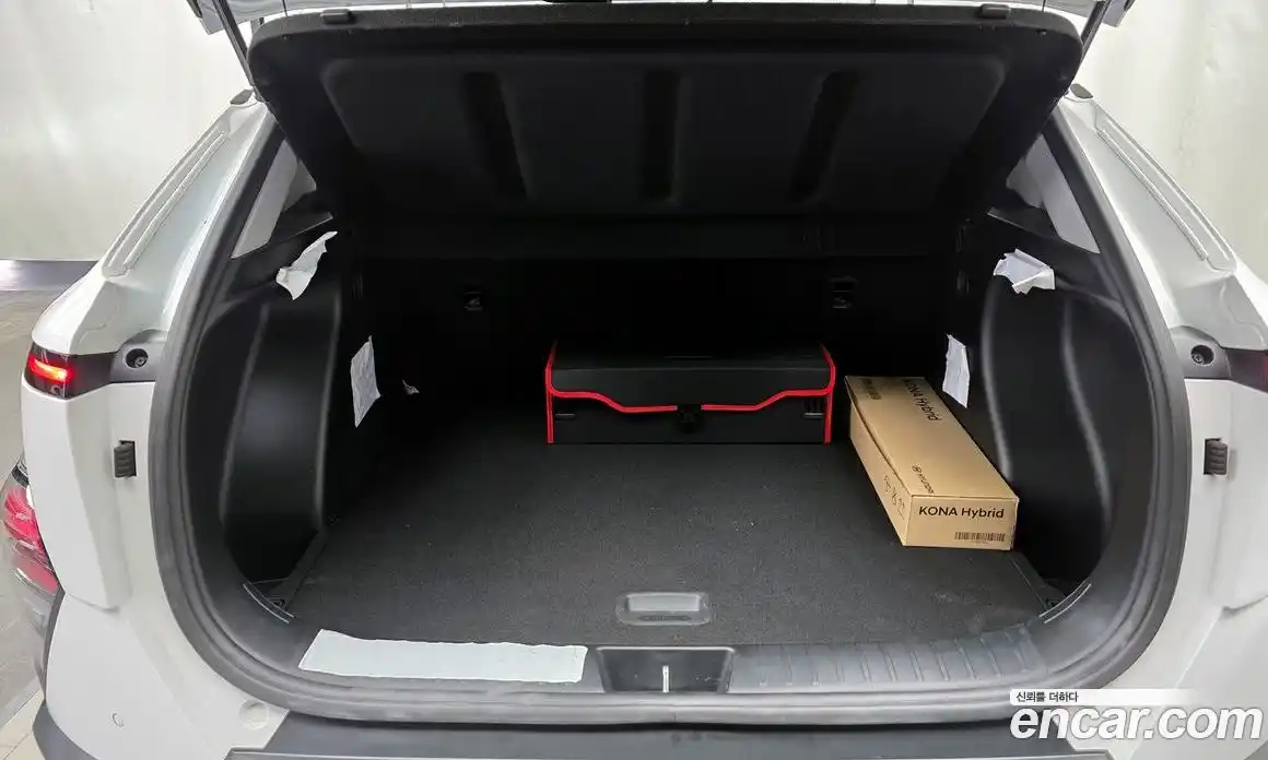 Hyundai Kona 2023 1.6 Автомат в Москве № 130719, фото 10