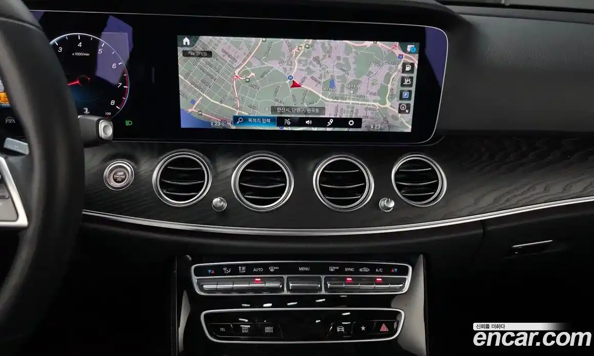 Mercedes-Benz E-Class 2022 2.0 Автомат в Москве № 138907, фото 12