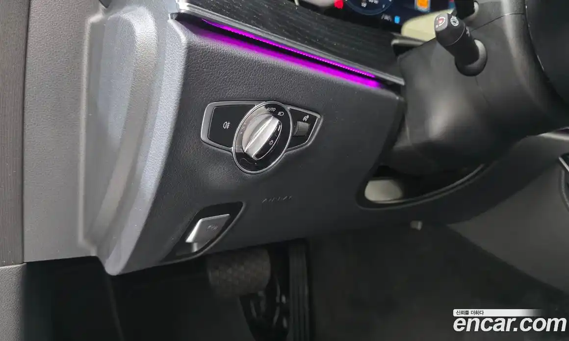 Mercedes-Benz E-Class 2022 2.0 Автомат в Москве № 138907, фото 17