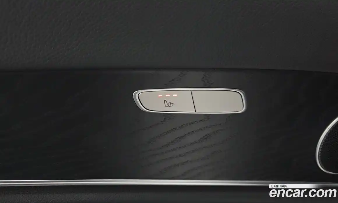 Mercedes-Benz E-Class 2022 2.0 Автомат в Москве № 138907, фото 19