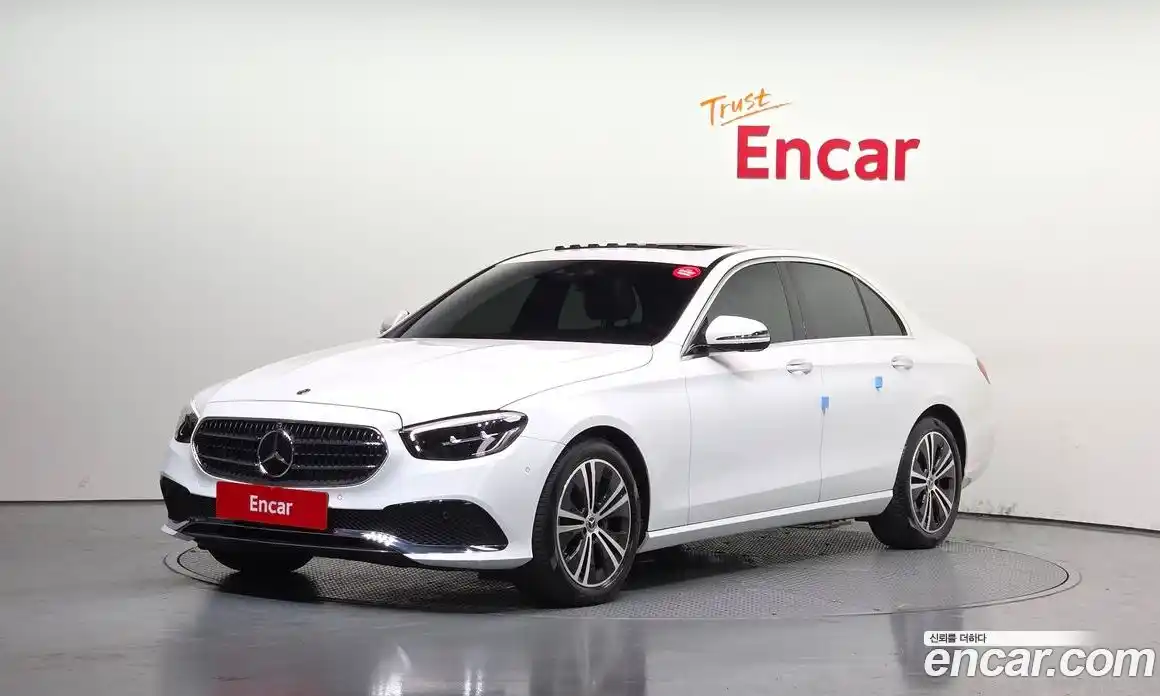 Mercedes-Benz E-Class 2022 2.0 Автомат в Москве № 138907, фото 20