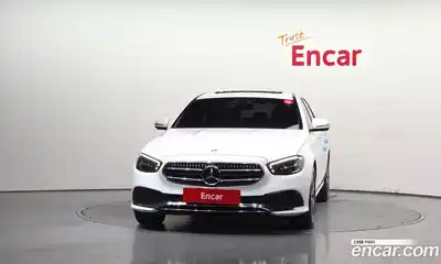 Mercedes-Benz E-Class 2022 2.0 Автомат в Москве № 138907, миниатюра 7