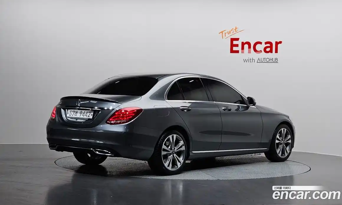 Mercedes-Benz C-Class 2018 2.0 Автомат в Москве № 143834, фото 14