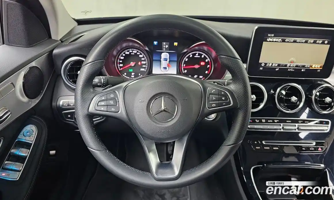 Mercedes-Benz C-Class 2018 2.0 Автомат в Москве № 143834, фото 18