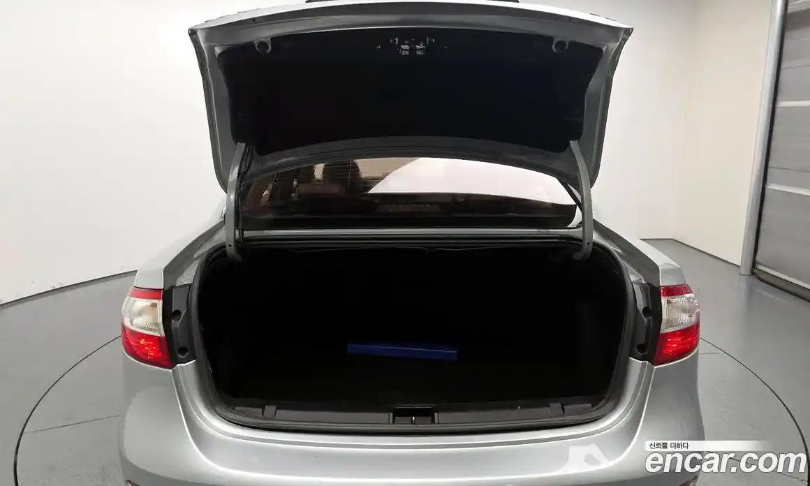 Renault SM3 2011 1.6 Автомат в Москве № 148047, фото 20