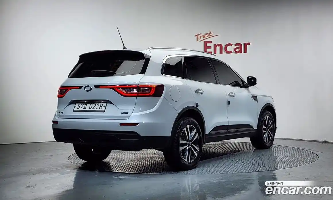 Renault QM6 2017 2.0 Автомат в Москве № 150085, фото 17