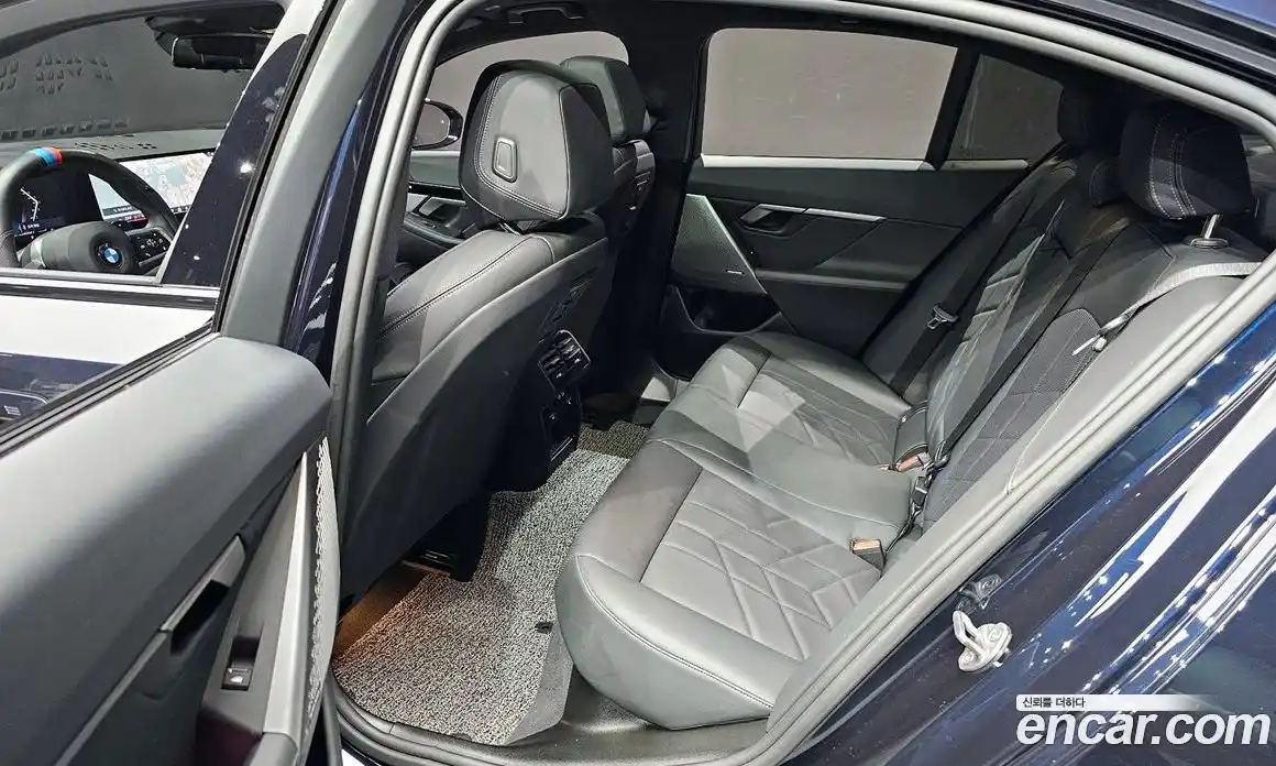 BMW 5-Series 2024 2.0 Автомат в Москве № 154970, фото 20