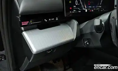 BMW 5-Series 2024 2.0 Автомат в Москве № 154970, миниатюра 9