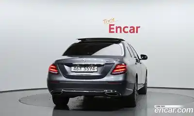 Mercedes-Benz E-Class 2017 3.0 Автомат в Москве № 162063, миниатюра 4