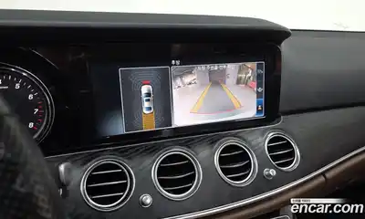 Mercedes-Benz E-Class 2018 2.0 Автомат в Москве № 162067, миниатюра 11