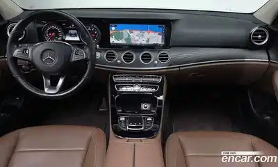 Mercedes-Benz E-Class 2018 2.0 Автомат в Москве № 162067, миниатюра 12