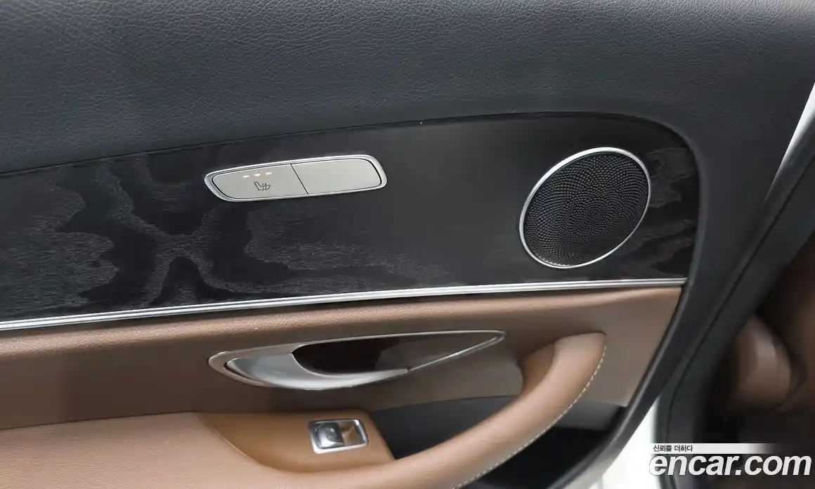 Mercedes-Benz E-Class 2018 2.0 Автомат в Москве № 162067, фото 17