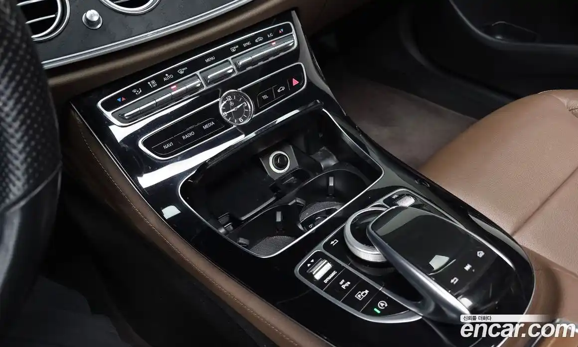 Mercedes-Benz E-Class 2018 2.0 Автомат в Москве № 162067, фото 20