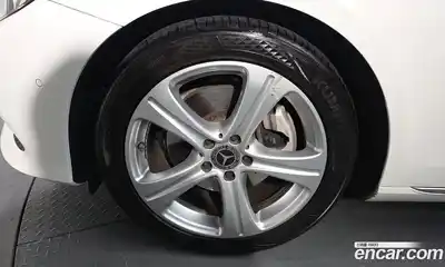 Mercedes-Benz E-Class 2018 2.0 Автомат в Москве № 162067, миниатюра 3