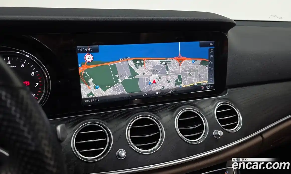 Mercedes-Benz E-Class 2018 2.0 Автомат в Москве № 162067, фото 5