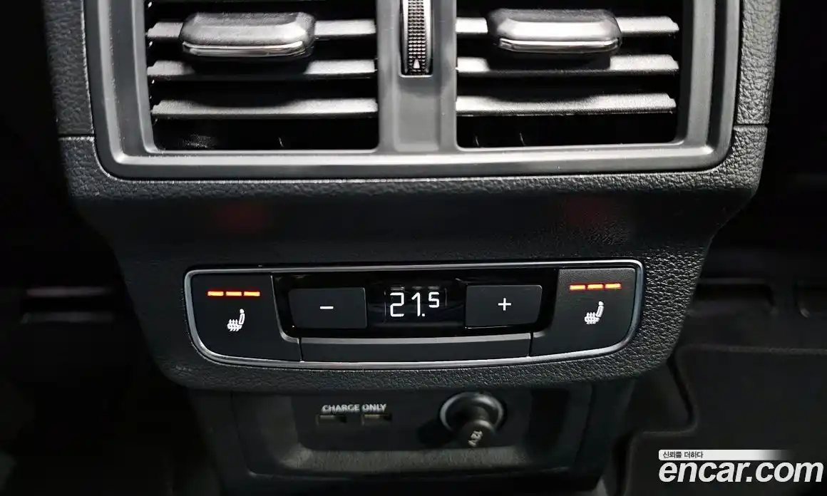 Audi SQ5 2022 3.0 Автомат в Москве № 162873, фото 12