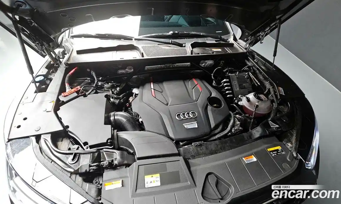 Audi SQ5 2022 3.0 Автомат в Москве № 162873, фото 15