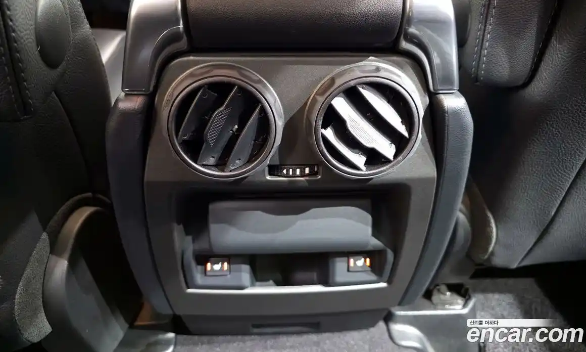 Land Rover Discovery 2016 3.0 Автомат в Москве № 166416, фото 17