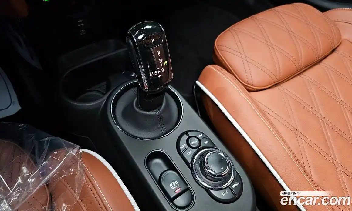 Mini Cooper 2024 2.0 Автомат в Москве № 167018, фото 15