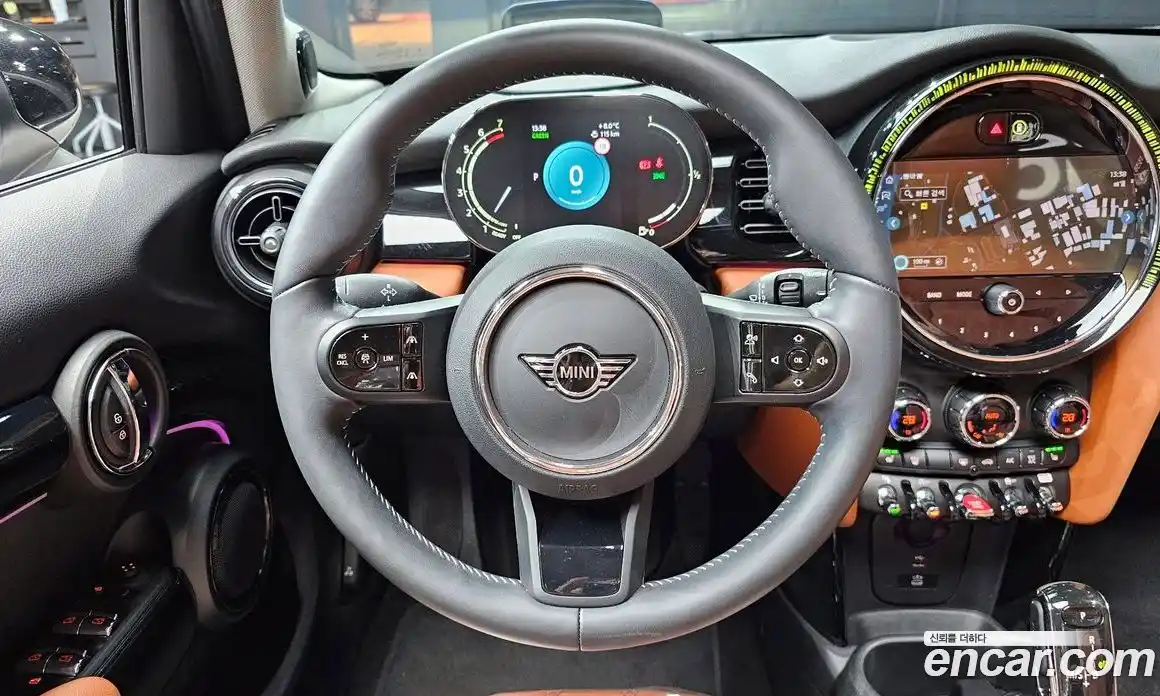 Mini Cooper 2024 2.0 Автомат в Москве № 167018, фото 4