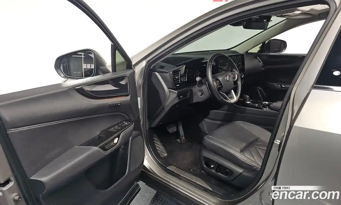 Lexus NX 2025 2.5 Автомат в Москве № 168100, фото 11