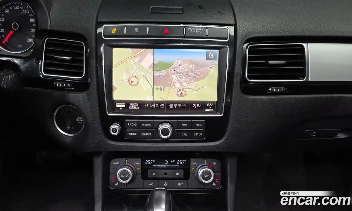 Volkswagen Touareg 2016 3.0 Автомат в Москве № 169118, фото 16